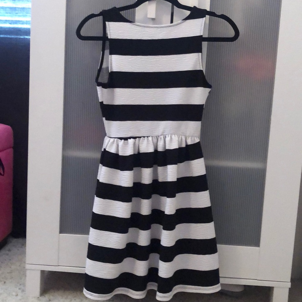 Black and white dress